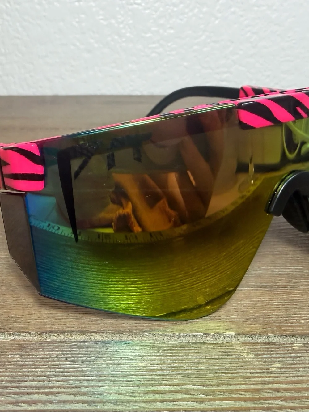Pit Viper The Hot Tropics 2000 Sunglasses Mirrored Lens Hot Pink & Black Unisex